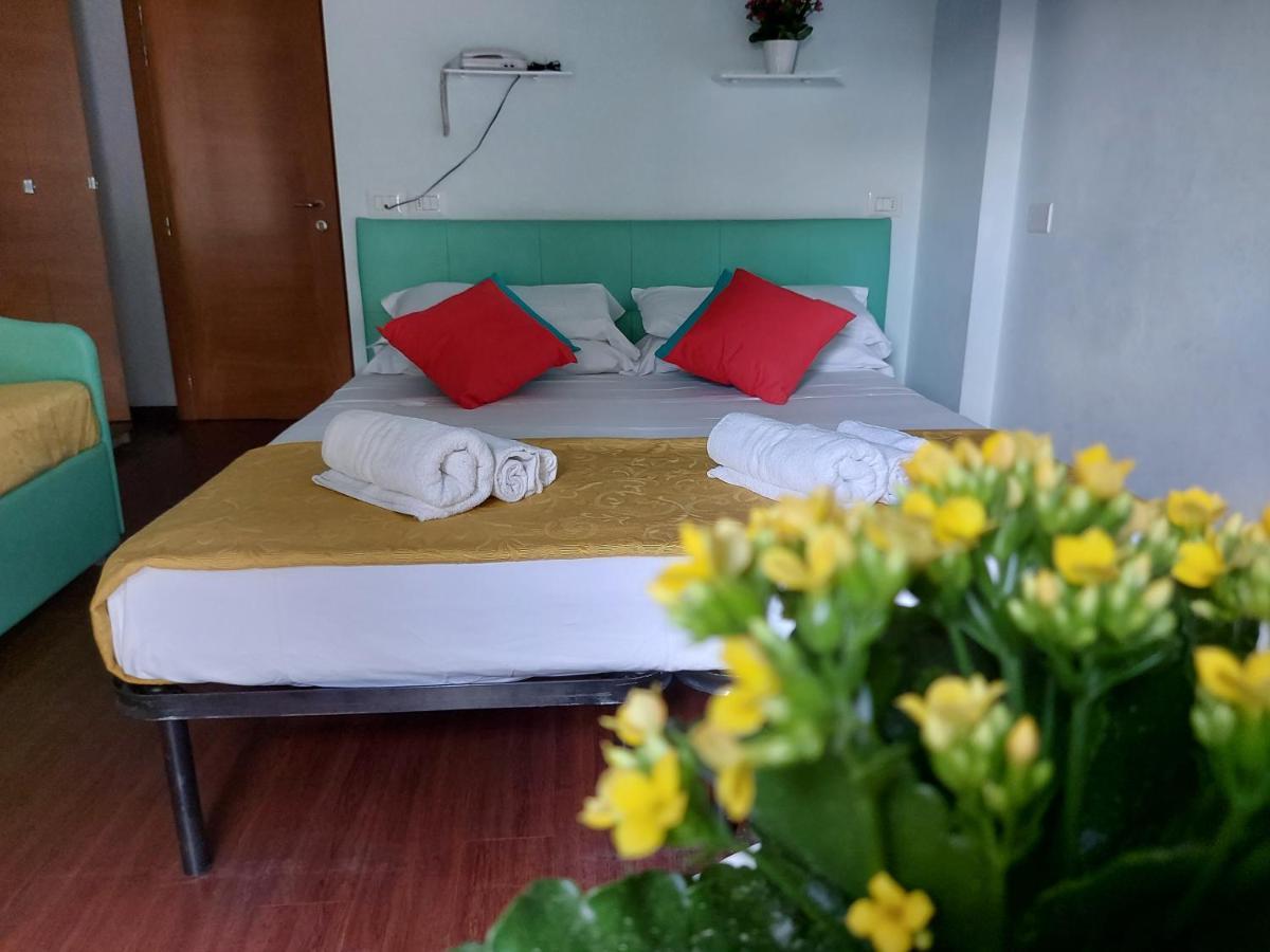 Hotel Senza Pensieri Riccione Exteriér fotografie