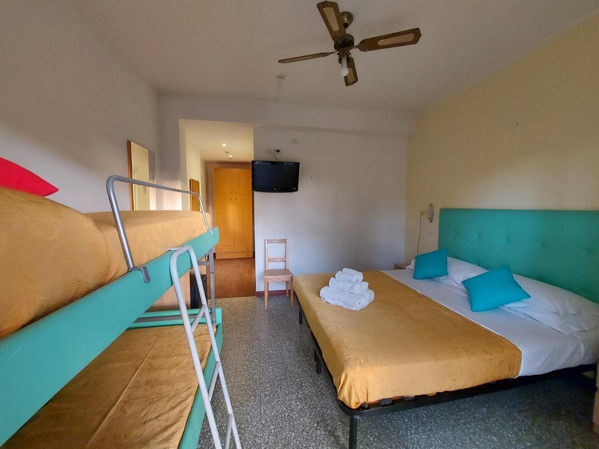 Hotel Senza Pensieri Riccione Exteriér fotografie