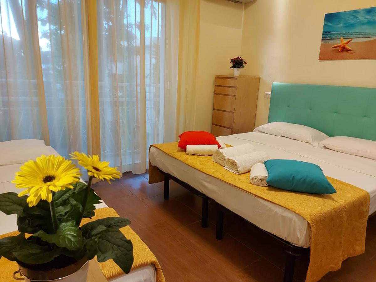 Hotel Senza Pensieri Riccione Exteriér fotografie
