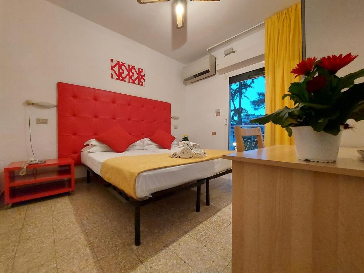 Hotel Senza Pensieri Riccione Exteriér fotografie