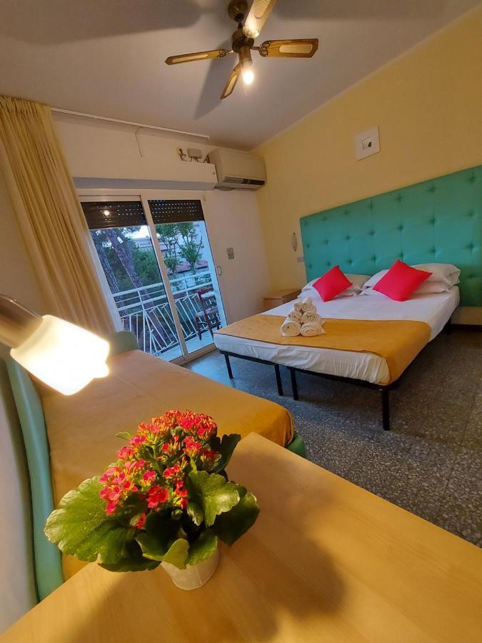 Hotel Senza Pensieri Riccione Exteriér fotografie