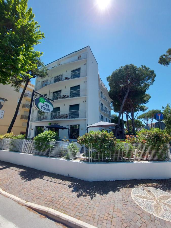 Hotel Senza Pensieri Riccione Exteriér fotografie