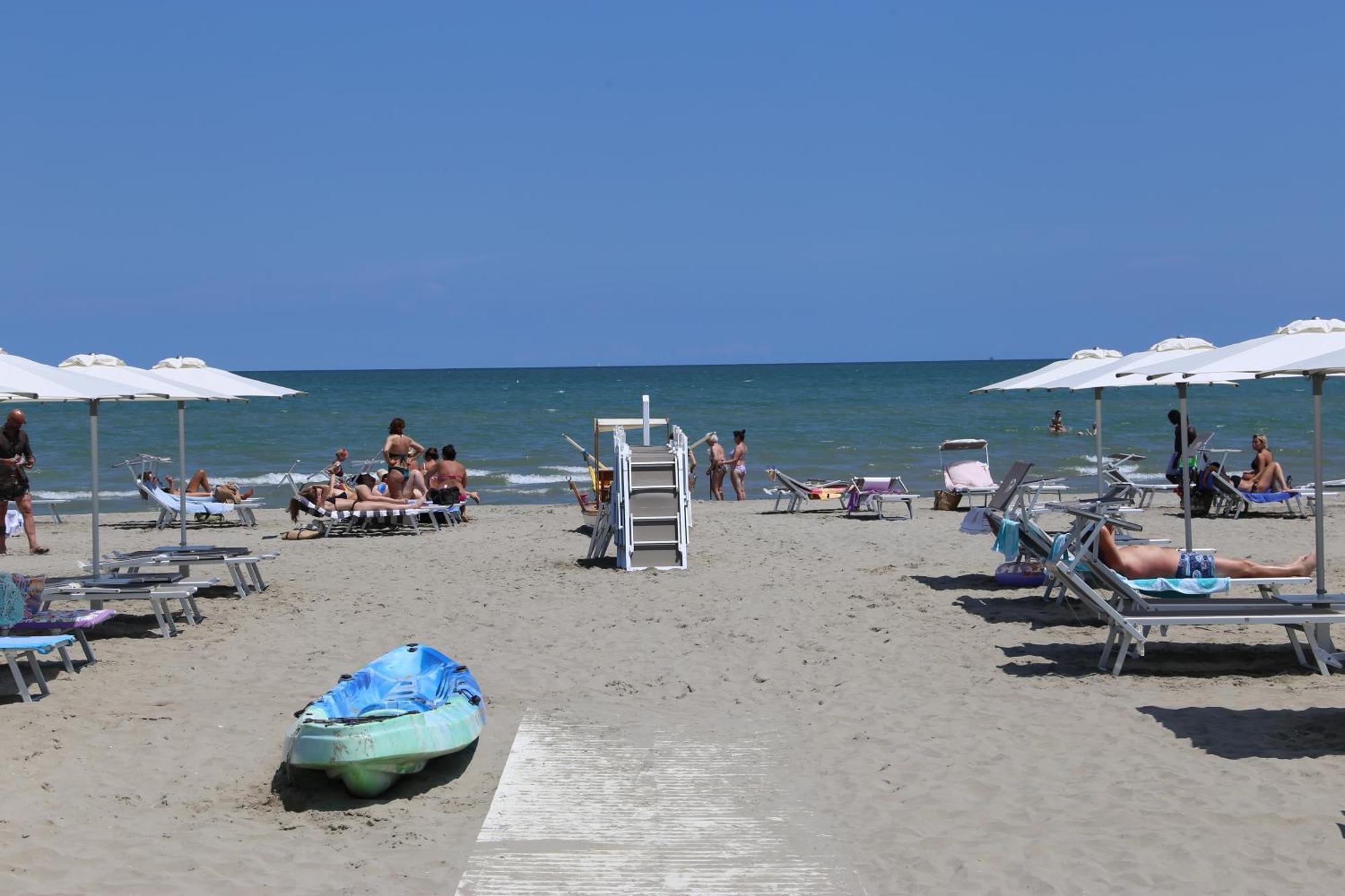 Hotel Senza Pensieri Riccione Exteriér fotografie