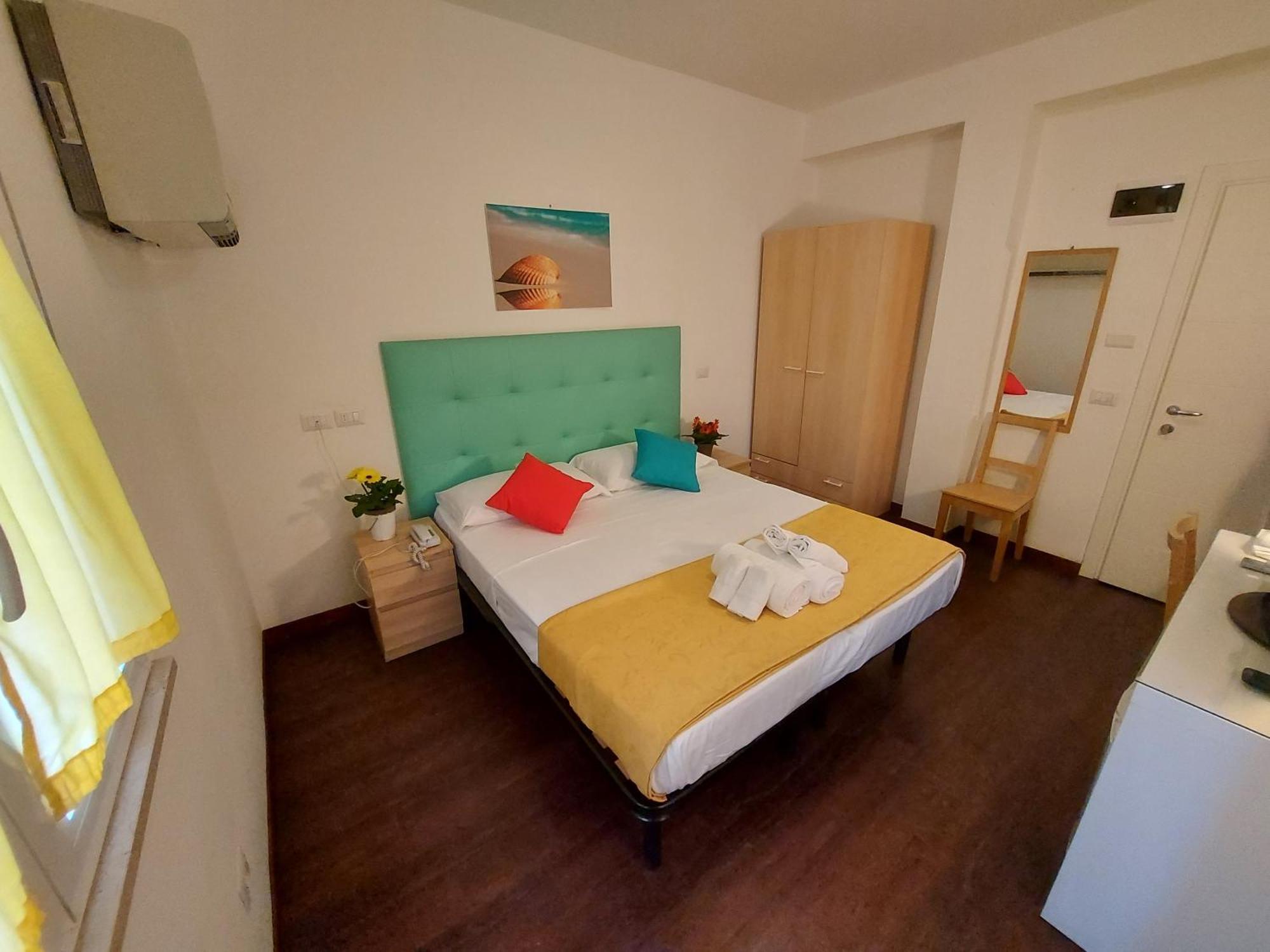 Hotel Senza Pensieri Riccione Pokoj fotografie